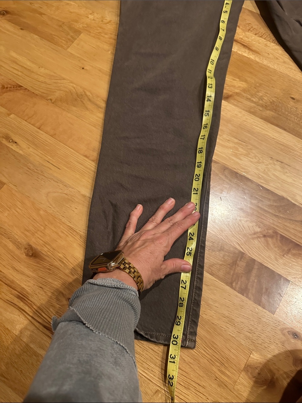 PacSun Woman’s Button Up Straight-Leg Dad Jean in Brown Size 26 Fall Relaxed - Picture 8 of 9